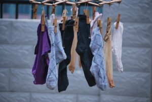 tips mencuci kaos kaki