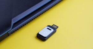 penyebab flashdisk error