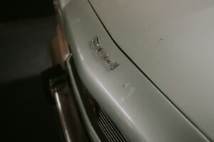 Mobil penyok